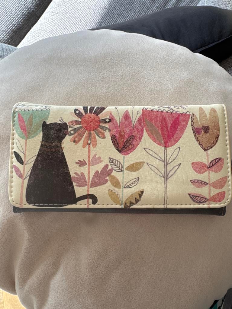 Nieuwe toffe portemonnee uit Spanje - Zacht kunstleer, Ophalen, Nieuw, Grijs, Overige merken