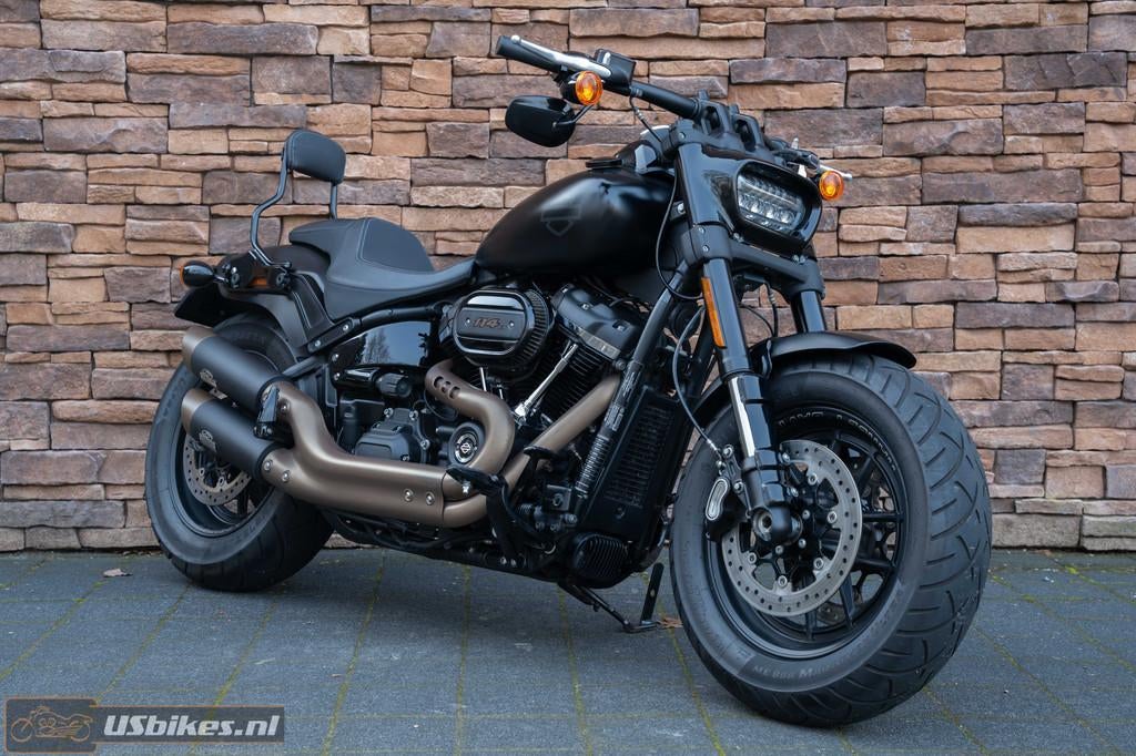 Harley-Davidson FXFBS Fat Bob Softail 114 Jekill & Hyde - foto 2