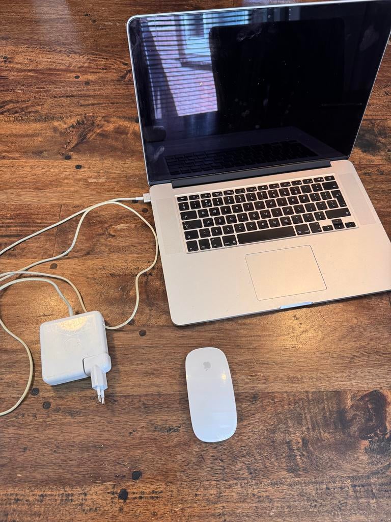 MacBook Pro 15-inch, MacBook Pro, Gebruikt, 2 tot 3 Ghz, Ophalen of Verzenden