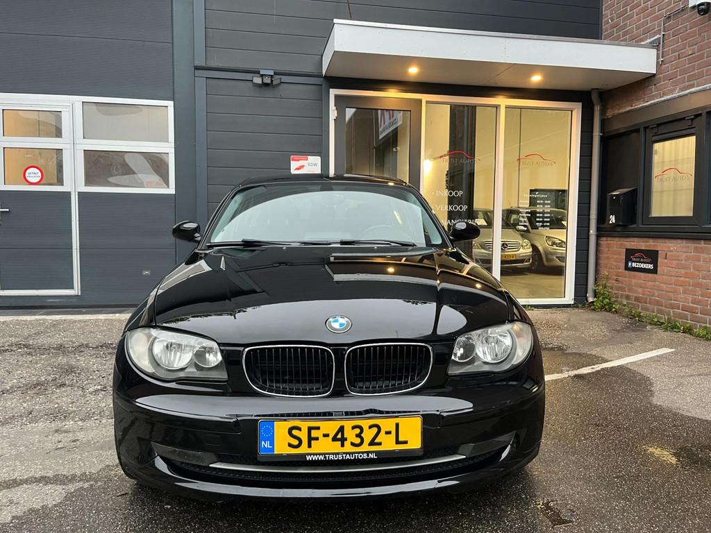 BMW 1-serie 116i Introduction|PDC|NAVI|STOEL.VERW|CLIMATRONI, Auto's, BMW, 1-Serie, Achterwielaandrijving, Gebruikt, 1599 cc