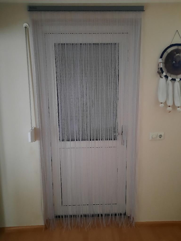 vliegengordijn (laTenda), Doe-het-zelf en Verbouw, Deuren en Horren, Ophalen, Zo goed als nieuw, Buitendeur, 215 cm of meer