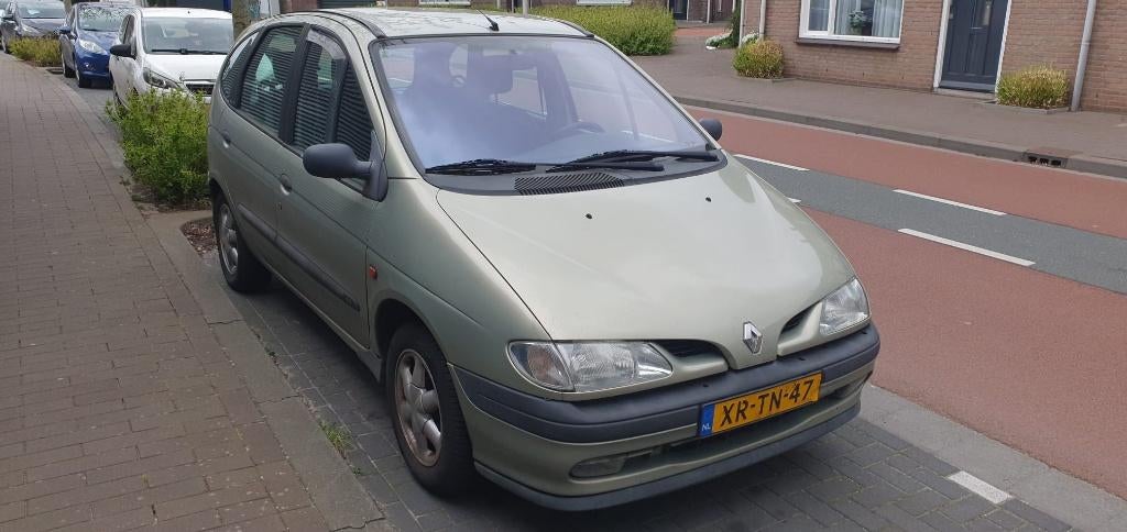 Renault Mégane 2.0 Scenic 1999 Champagnegroen/grijs, Voorwielaandrijving, 1998 cc, Stof, Handgeschakeld