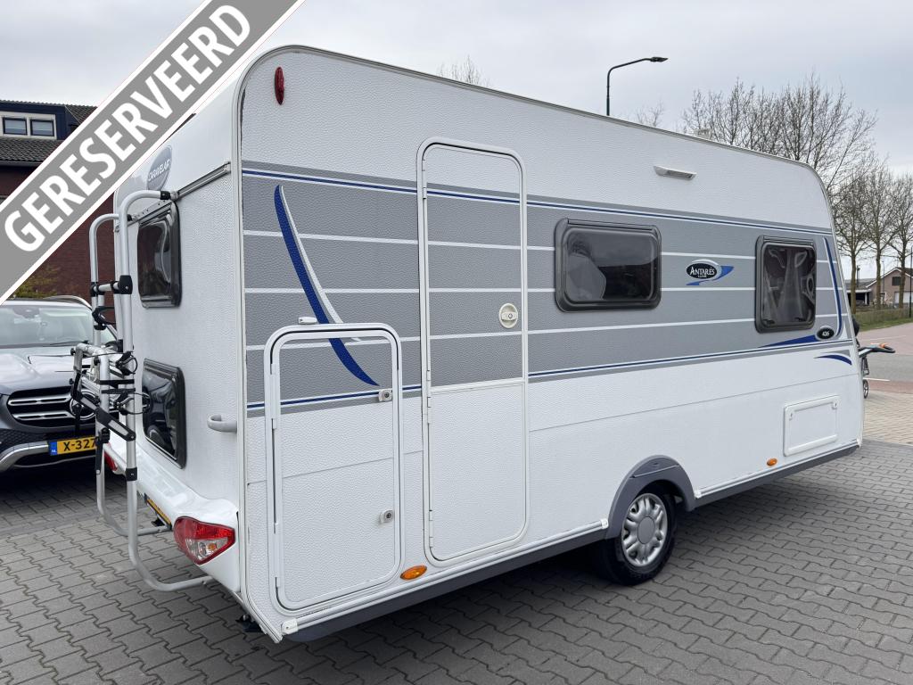 Caravelair Antares Luxe 426 TK / 6 persoons / voortent, Caravans en Kamperen, Caravans, Dwarsbed, Bedrijf, Treinzit, 750 - 1000 kg