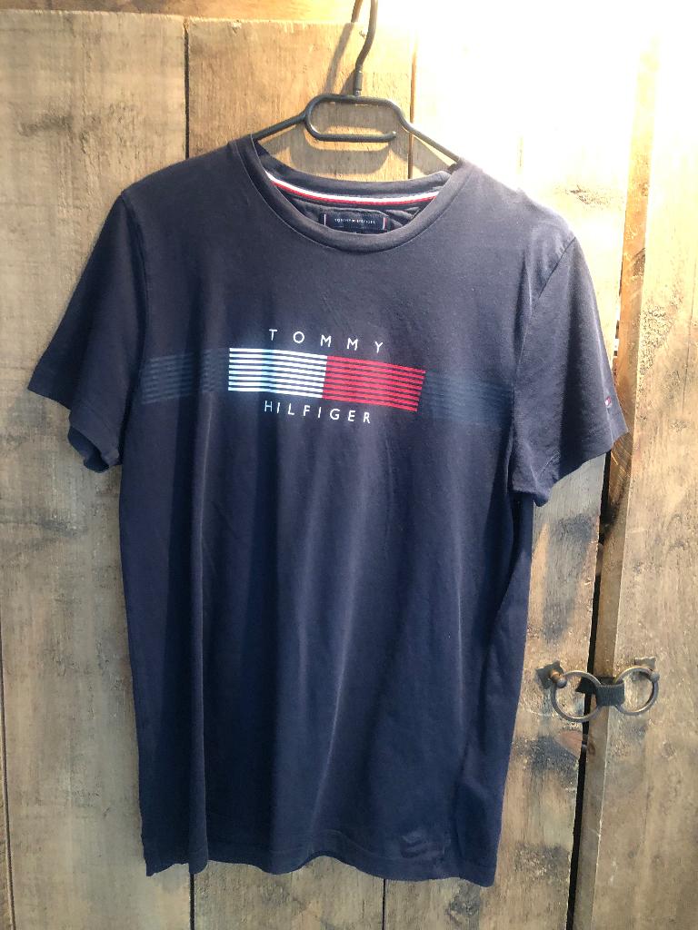 Tommy Hilfiger t-shirts maat M-L heren 5x, Kleding | Heren, T-shirts, Tommy Hilfiger, Ophalen of Verzenden, Zo goed als nieuw