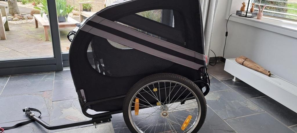 Hond fietsaanhanger, Ophalen, Zo goed als nieuw
