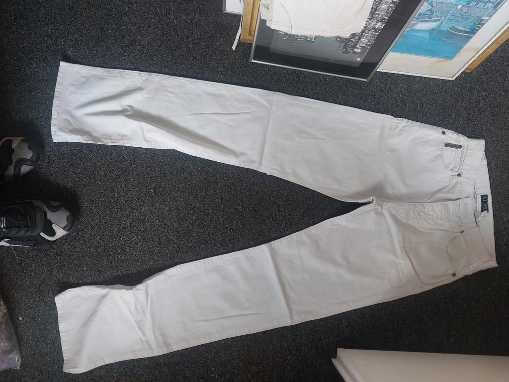 Armani zomerbroek, Kleding | Heren, Ophalen of Verzenden, Zo goed als nieuw, Beige