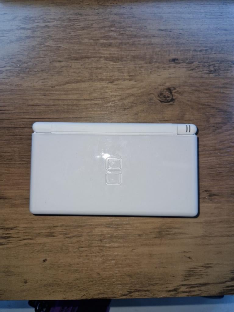 Nintendo ds lite, Spelcomputers en Games, Spelcomputers | Nintendo DS, Ophalen of Verzenden, Zo goed als nieuw, DS Lite