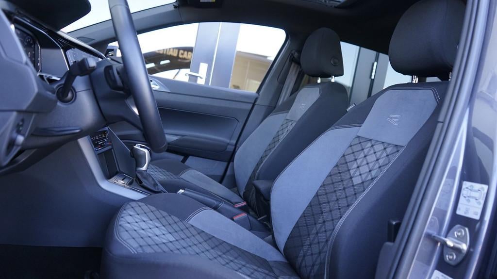 Volkswagen Taigo 1.0 TSI R-Line AUTOMAAT-ACC-CAMERA-DAB-IQ L, 1160 kg, Gebruikt, Zwart, Bedrijf