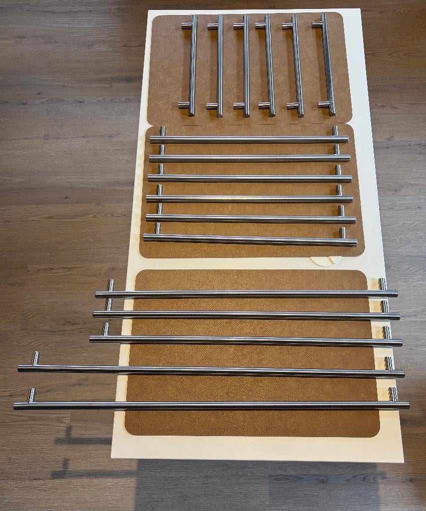 RVS HANDVATEN KEUKEN KASTEN, Huis en Inrichting, Minder dan 50 cm, Overige kleuren, Ophalen of Verzenden, Zo goed als nieuw