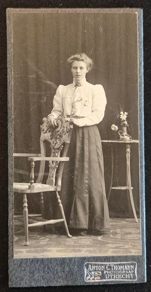 094 cdv apart formaat Utrecht fotograaf Anton C.  Thomann, Ophalen of Verzenden, Voor 1940, Gebruikt, Overige onderwerpen
