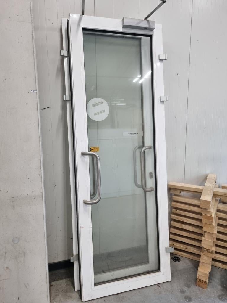 Dubbele openslaande kunstof deuren met kozijn 175 x 241 cm, Doe-het-zelf en Verbouw, Kozijnen en Schuifpuien, Kunststof, Deurkozijn