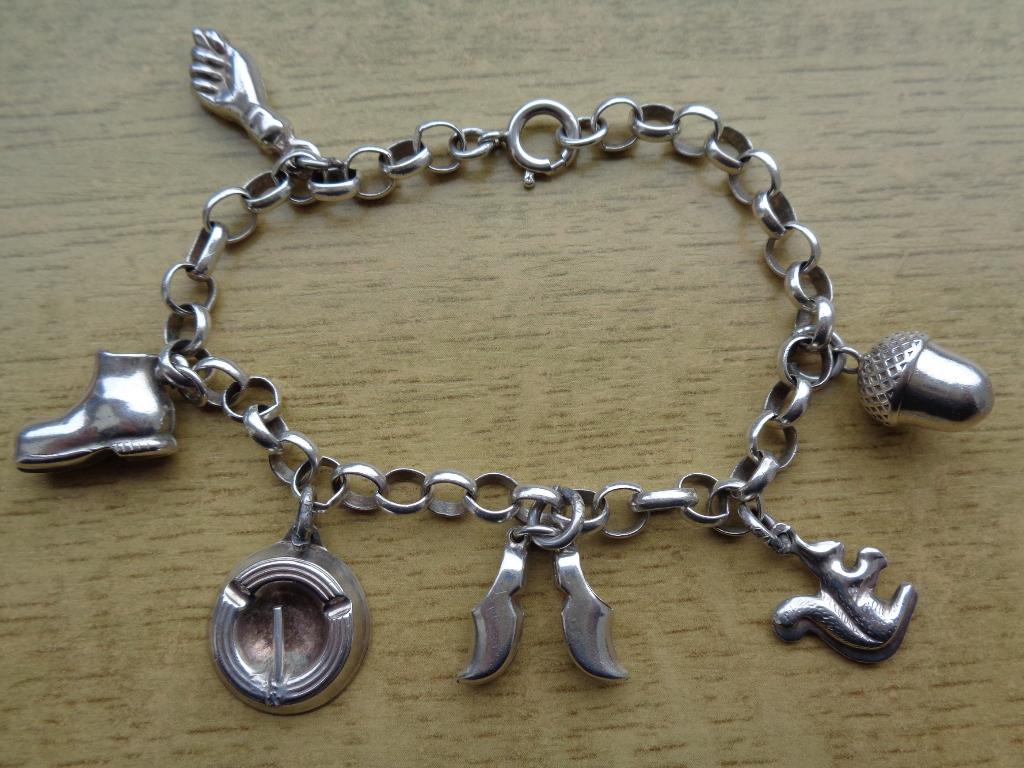 zilveren armband met vintage bedels [426], Verzenden, Zo goed als nieuw, Met bedels of kralen, Zilver