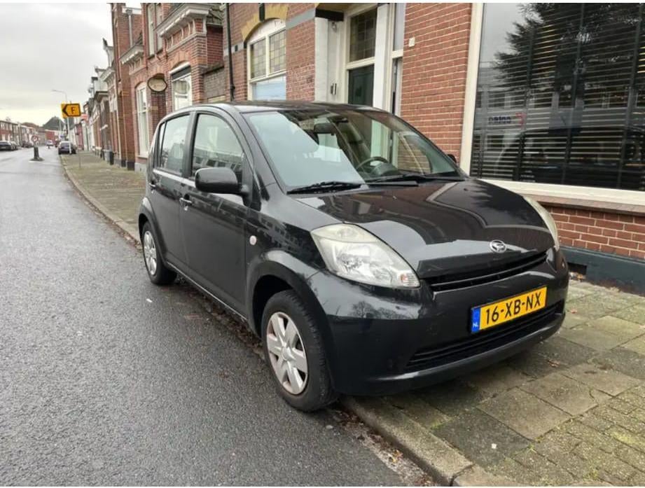 Daihatsu Sirion2 1.0 51KW 2007 Zwart, Ophalen, Gebruikt