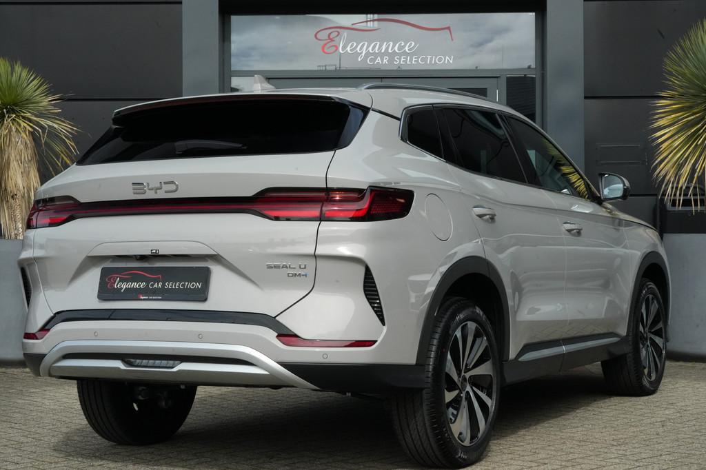 BYD SEAL U 1.5 DM-i FWD Boost 218pk Panoramadak/Stoelverwarm, Auto's, BYD, Automaat, 4 cilinders, Adaptive Cruise Control, Vierwielaandrijving