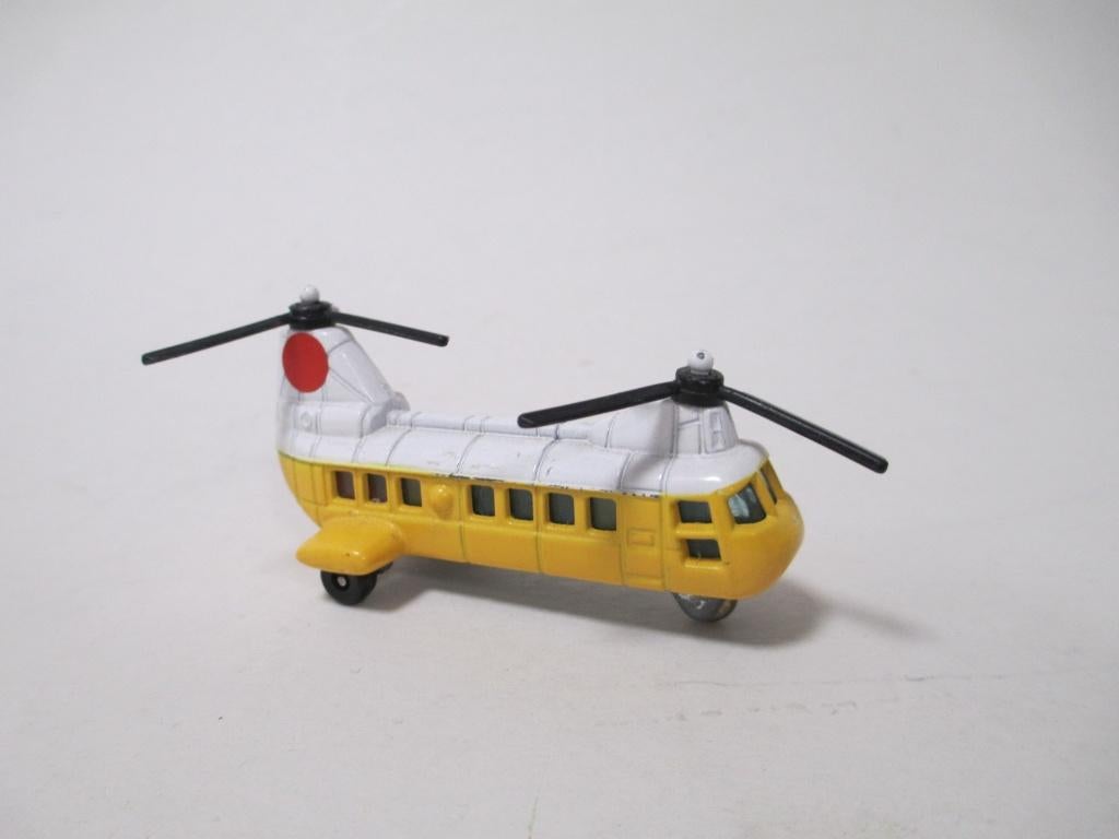 Tomica Helicopter Kawasaki Vertol kv-107II, Ophalen of Verzenden, Zo goed als nieuw, Overige typen