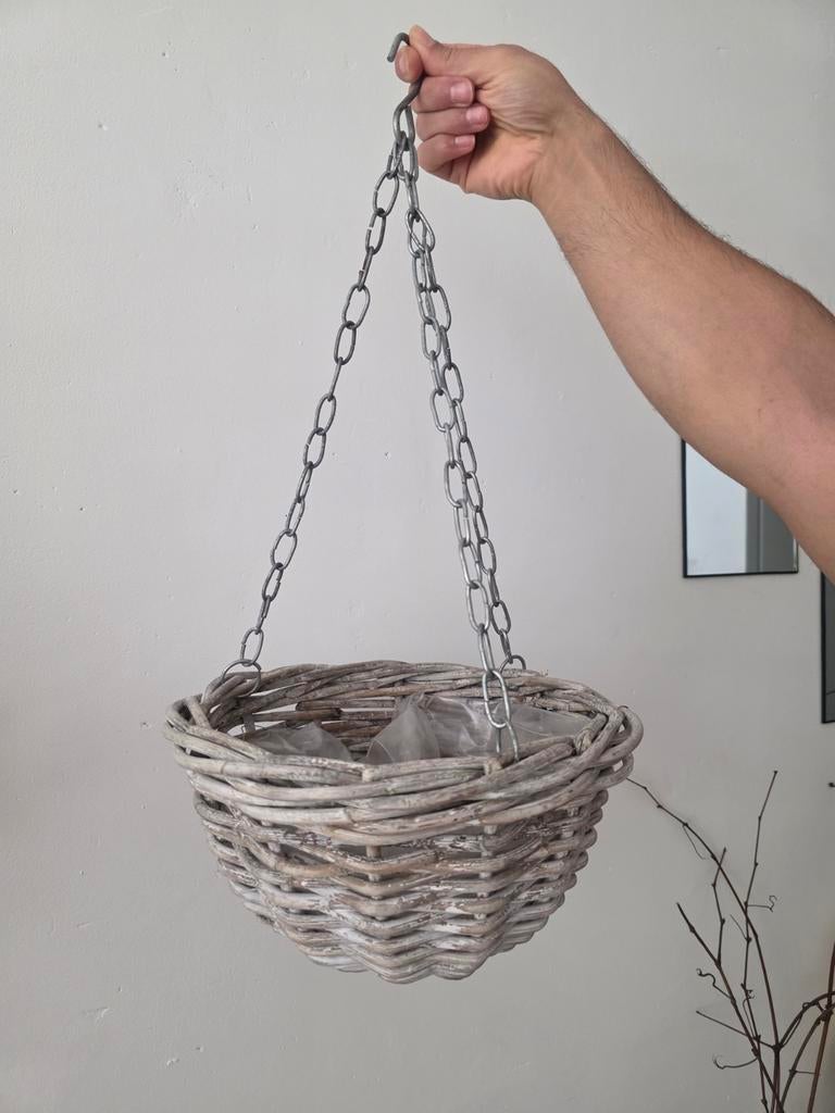 2Hang rotanpotten, Tuin en Terras, Bloembakken en Plantenbakken, Ophalen, Gebruikt, Rond, Minder dan 30 cm
