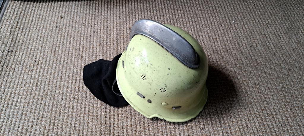 Brandweerhelm.
Zeer oud., Verzamelen, Ophalen, Landmacht, Nederland