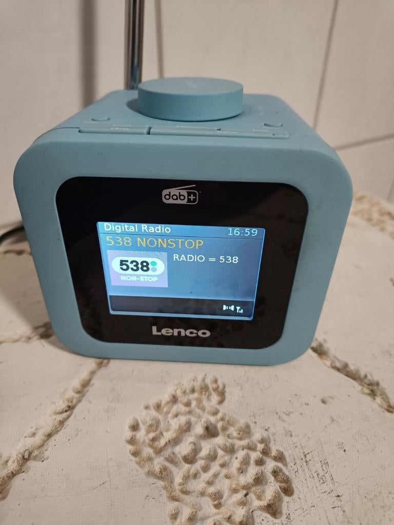 Lenco DAB+ radio wekker, Ophalen of Verzenden, Zo goed als nieuw
