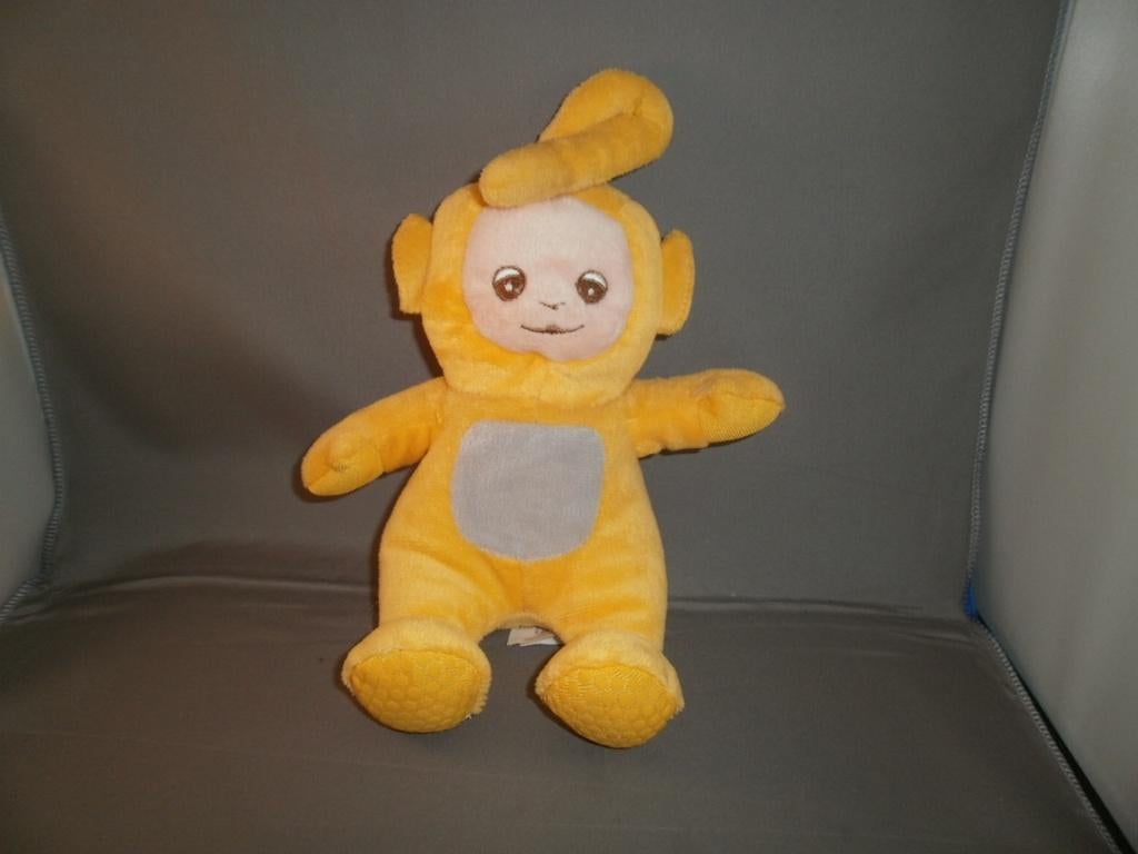 Teletubbies Lala geel /grijs velours molli toys 26 cm met, Ophalen of Verzenden, Nieuw, Overige typen
