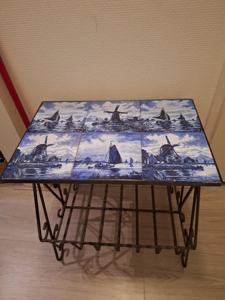 Ouderwetse en vintage 3 delig minisetje en lectuurbak, Huis en Inrichting, Tafels | Bijzettafels, Ophalen, Minder dan 55 cm, Gebruikt