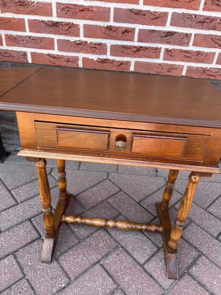 Klein houten kleptafeltje, Ophalen, Gebruikt, 60 cm of meer, Rechthoekig