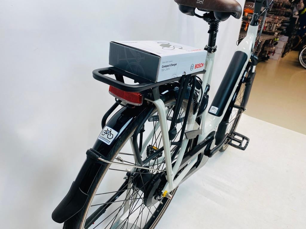 GAZELLE Grenoble C8 ebike damesfiets L-57cm – km 1906, Versnellingen, Zo goed als nieuw, Gazelle, 56 cm of meer