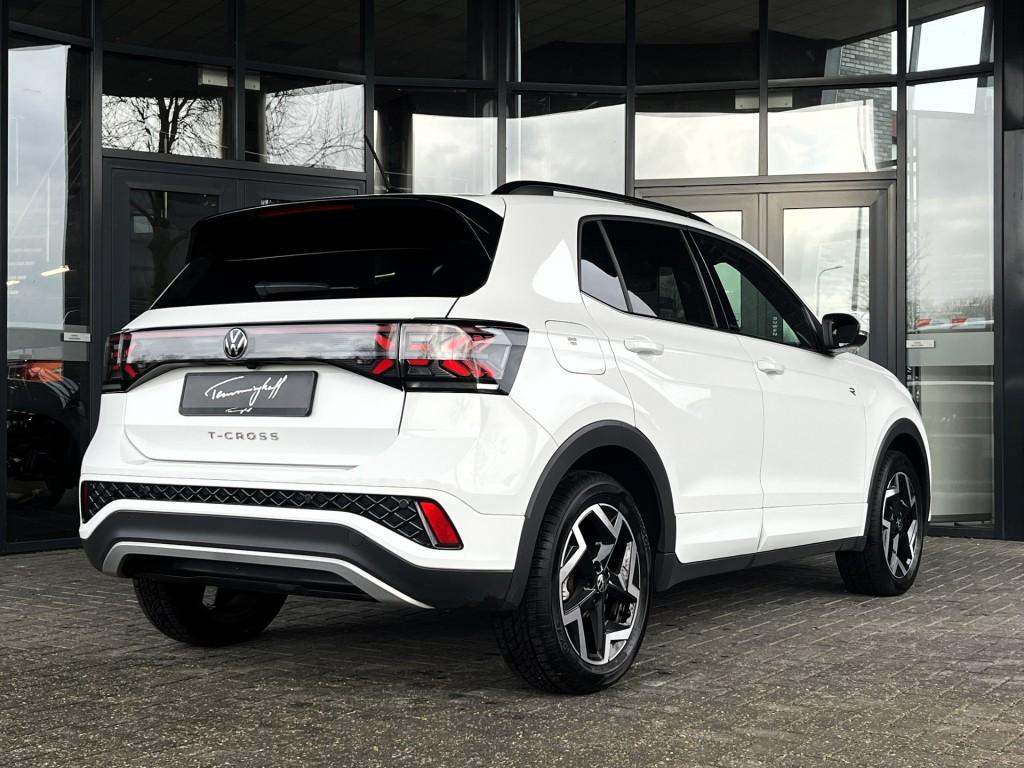 Volkswagen T-CROSS 1.5 TSI 150PK R-LINE AFN. TREKH. - CAMERA, Automaat, T-Cross, Huisgarantie, 4 cilinders