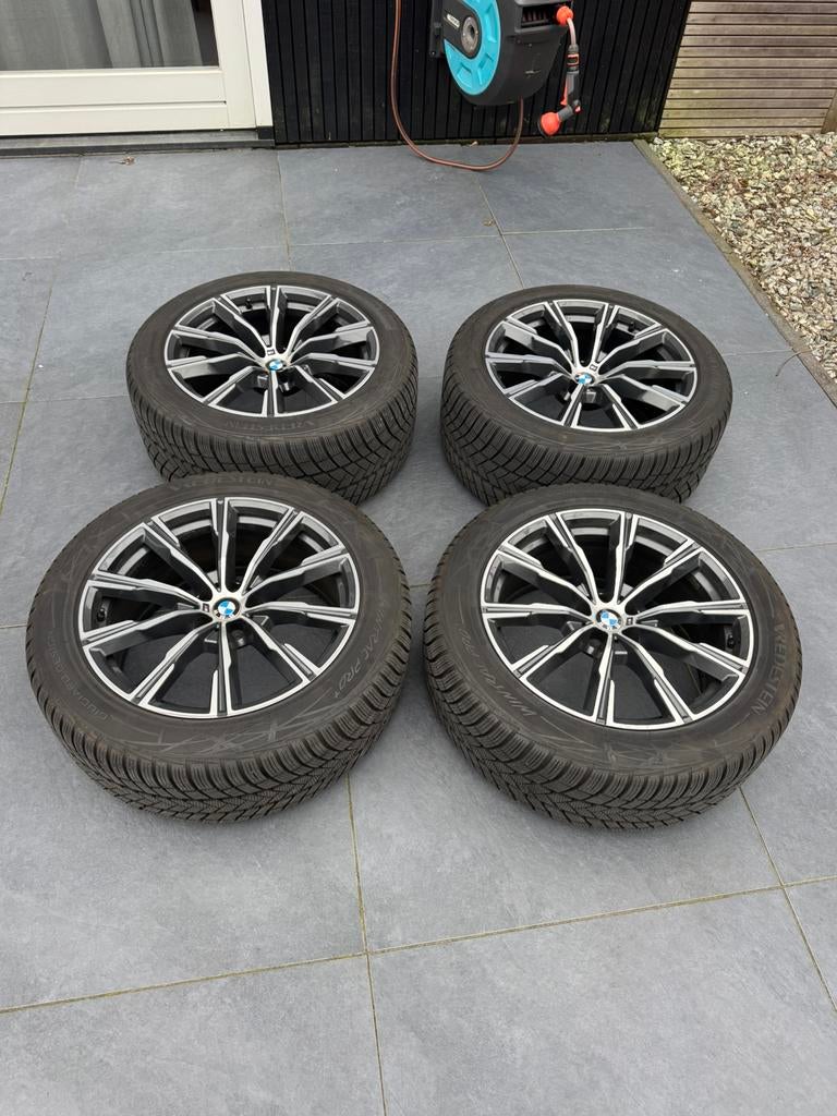 BMW X5 G05 winterbandenset 20” 740M breedset, Gebruikt, 275 mm, Band(en), Terreinwagen