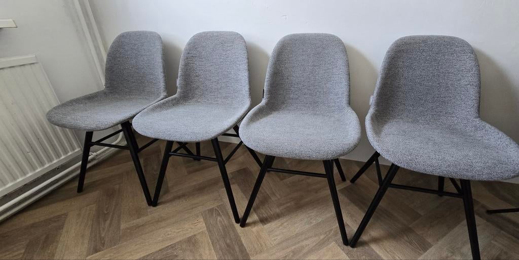 Zgan 4x Zuiver Albert Kuip Soft eetkamerstoel Light Grey, Ophalen, Zo goed als nieuw, Vier, Stof
