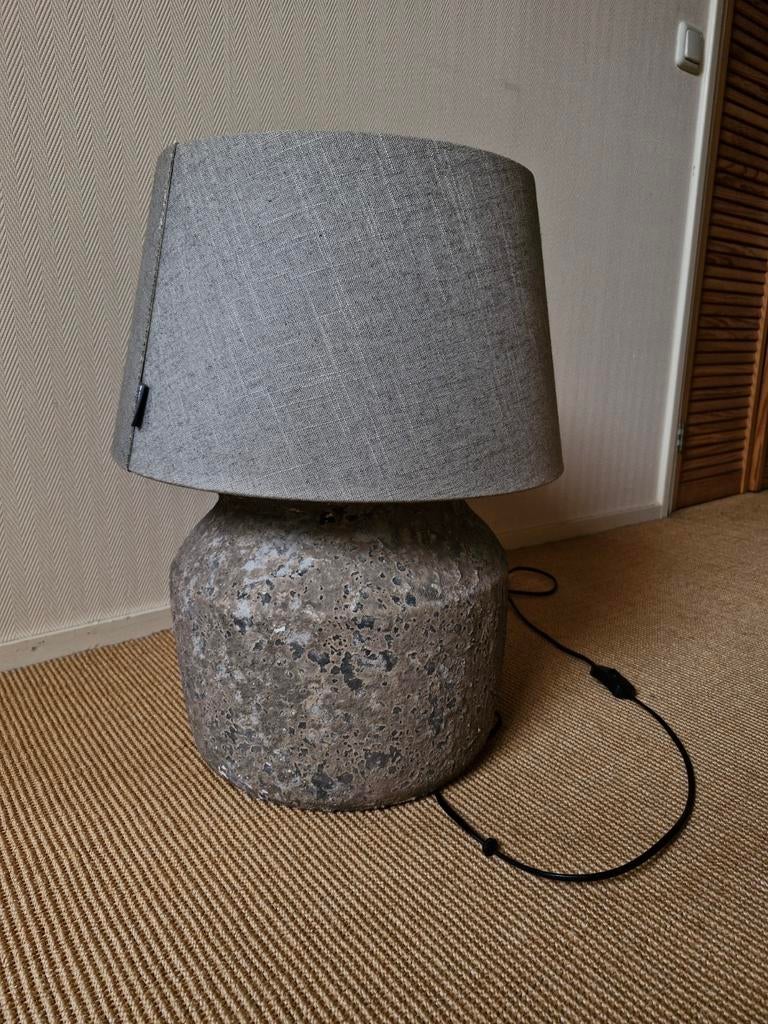 Prachtige grijze lamp van Brynxz, Ophalen of Verzenden, Zo goed als nieuw, Grijs, Rond