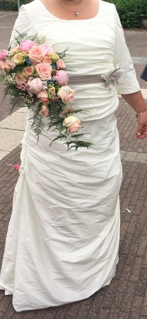 Trouwjurk (top en rok), Ophalen of Verzenden, Zo goed als nieuw, Overige kleuren, Trouwjurk