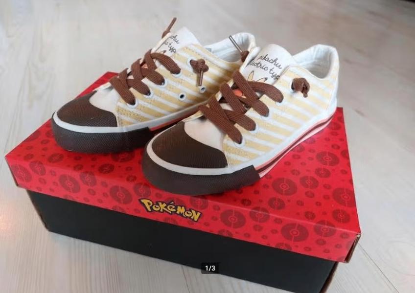 Pokémon schoenen mt. 32, nieuw, nooit gedragen!, Kinderen en Baby's, Kinderkleding | Schoenen en Sokken, Pokemon, Jongen of Meisje