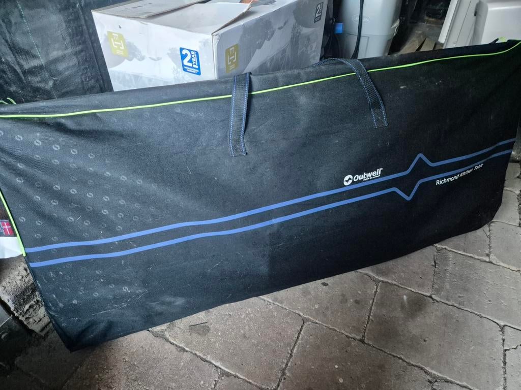 Outwell keuken, Ophalen