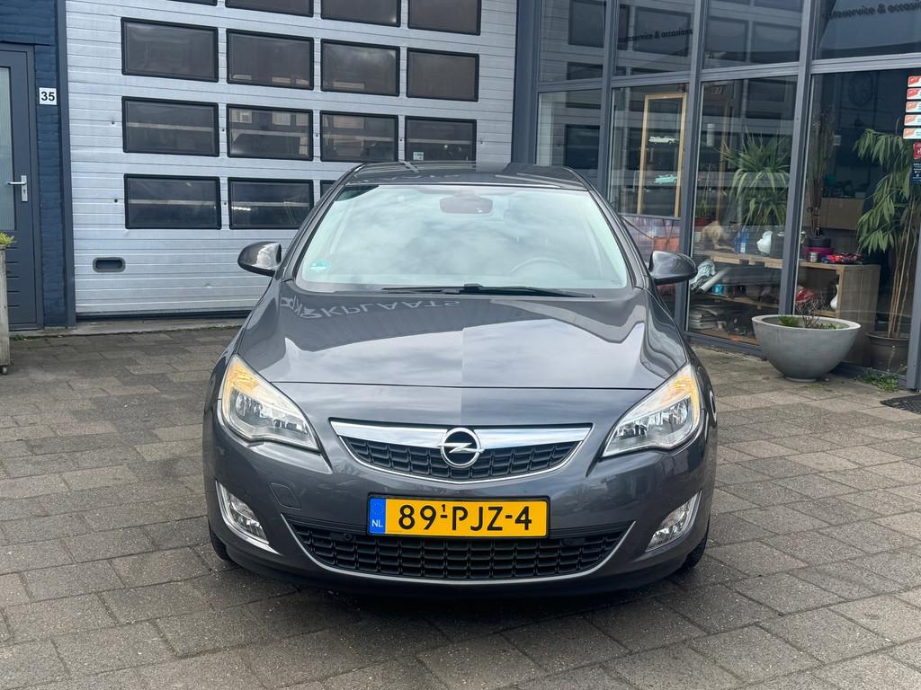 Opel Astra 1.4 Turbo Edition | Navi | Cruise | PDC, Voorwielaandrijving, Euro 5, Electronic Stability Program (ESP), Gebruikt