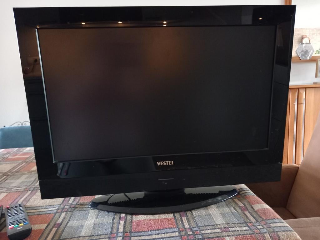 Vestel LCD TV 26 inch - Perfect voor slaapkamer/keuken, Ophalen of Verzenden