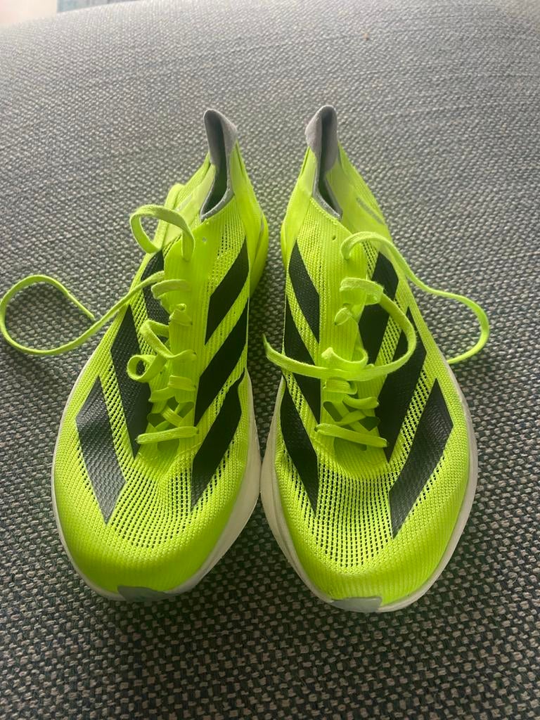 Gele Adidas spikes maat 40 middenlange afstand, Sport en Fitness, Loopsport en Atletiek, Adidas, Gebruikt, Ophalen of Verzenden