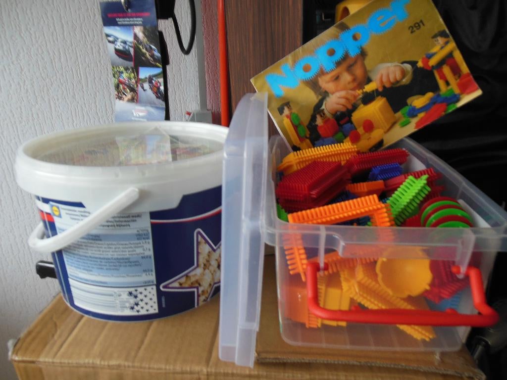 speelgoed nopper, Kinderen en Baby's, Speelgoed | Bouwstenen, Ophalen, Zo goed als nieuw, Nopper