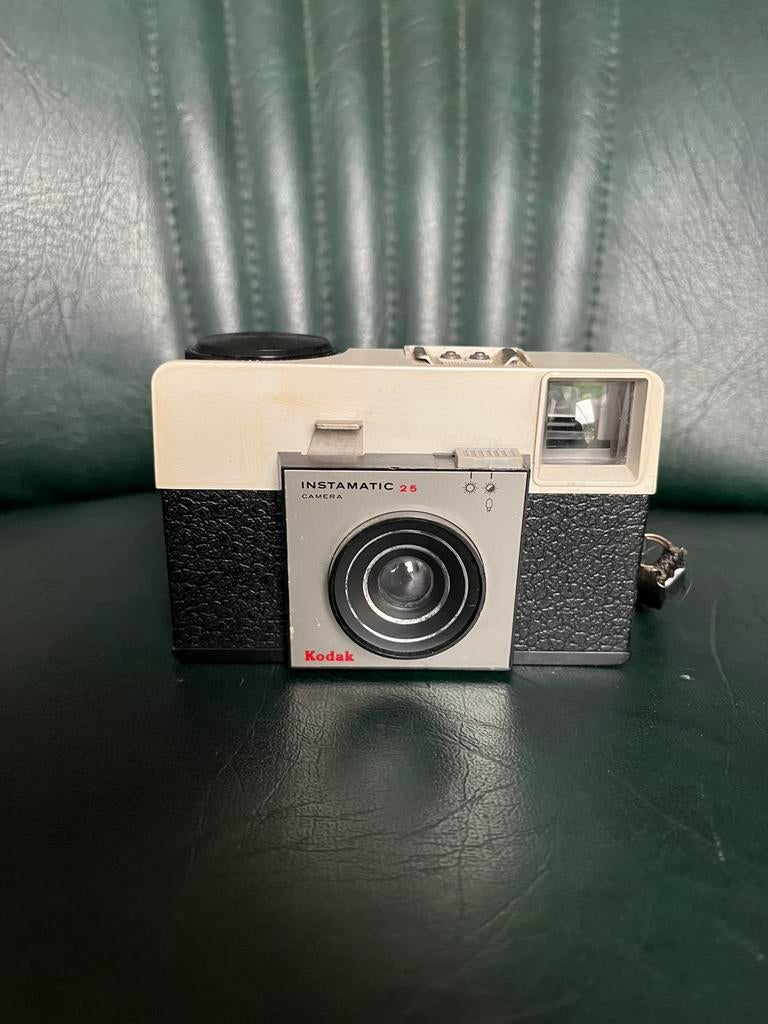 Vintage Kodak Instamatic 25 Camera, made in England, Verzamelen, ?, Fototoestel, 1960 tot 1980, ?