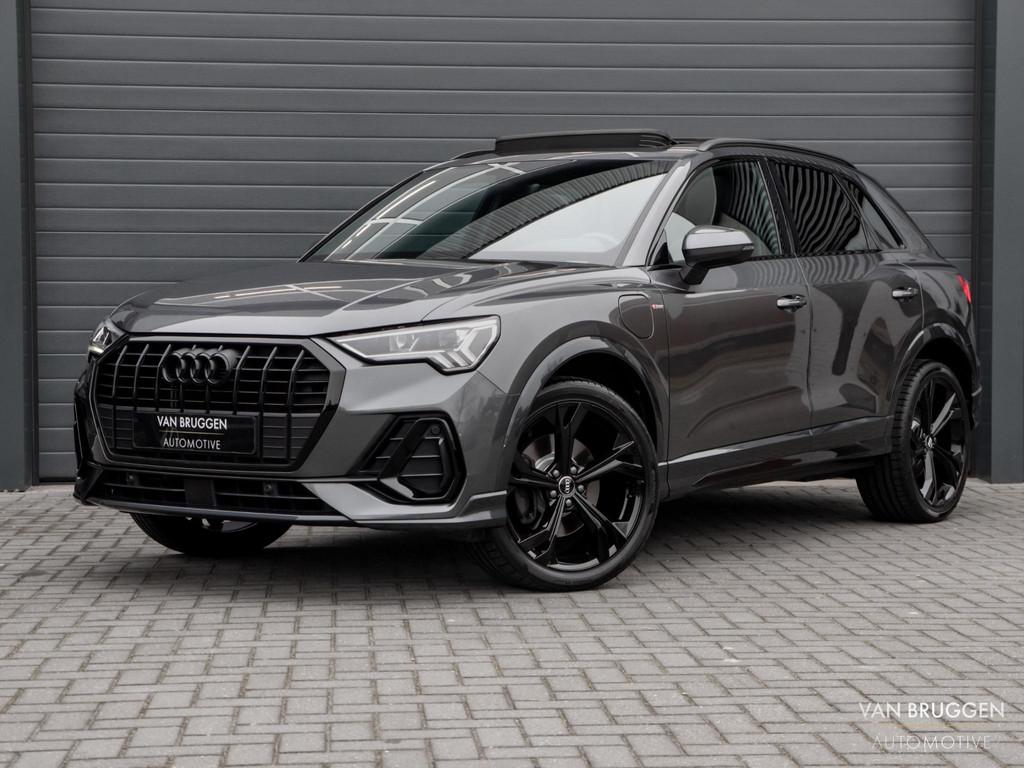 Audi Q3 45 TFSI e S-Line Pano Camera ACC Stuurverw. 20" BTW, Gebruikt, 13 kWh, SUV of Terreinwagen, Zilver of Grijs