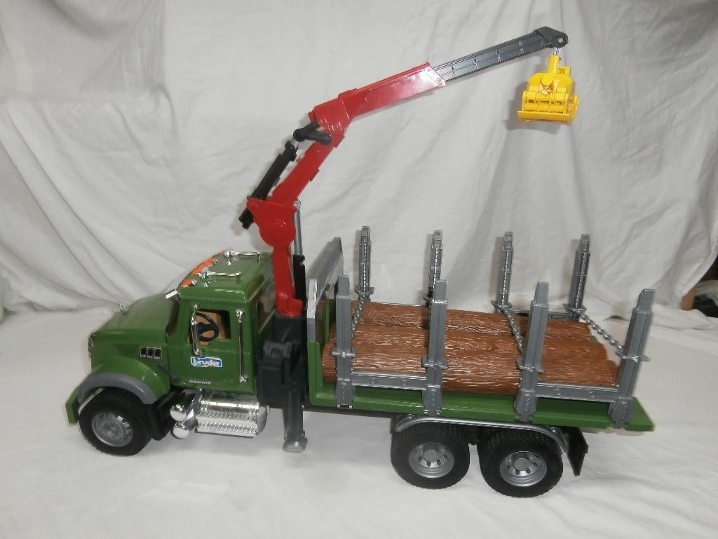 Bruder houttranssport en assesoires, Ophalen, Zo goed als nieuw