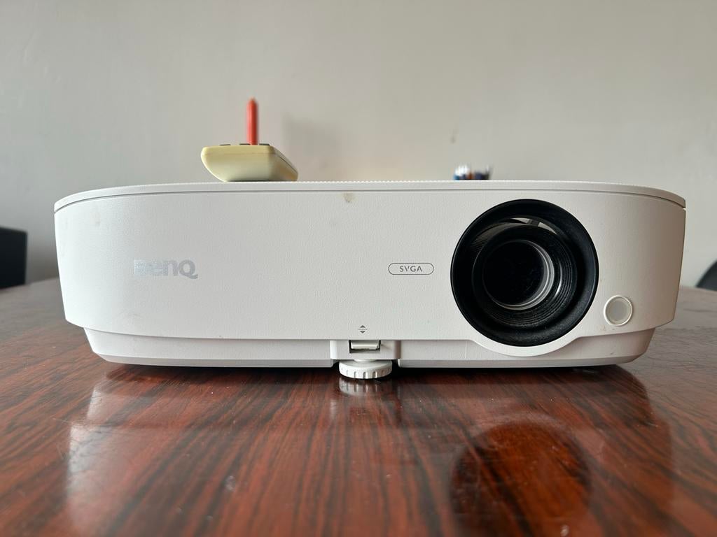 Beamer BenQ, Ophalen of Verzenden, Gebruikt, DLP, Overige resoluties