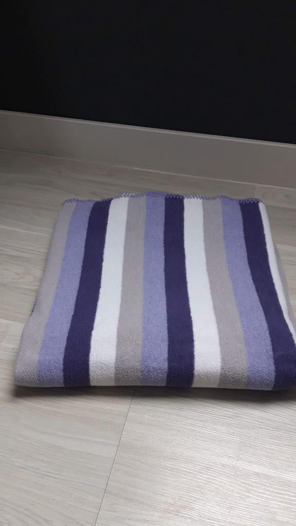 Meyco deken 145x100cm paars-grijs-wit mooi ledikantdeken, Ophalen of Verzenden, Gebruikt, 100 cm of meer, Deken