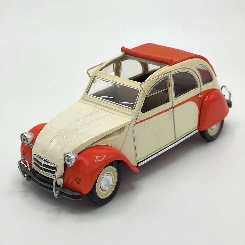 Solido Prestige 2CV Dolly 1971 No8030, Hobby en Vrije tijd, Modelauto's | 1:18, Ophalen of Verzenden, Zo goed als nieuw, Auto