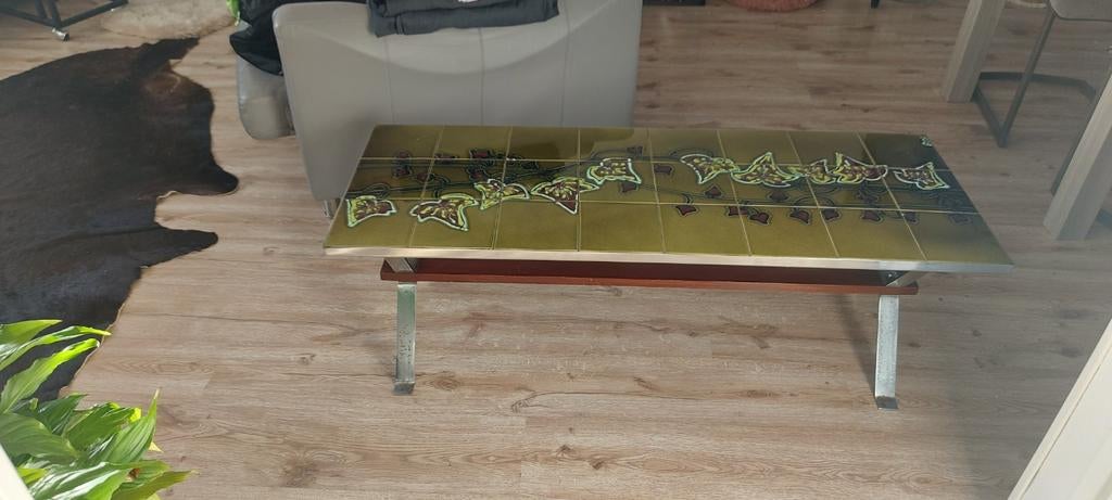 Vintage Salontafel met Tegelblad - Uniek Design, Huis en Inrichting, Gebruikt, 100 tot 150 cm, Overige materialen, Vintage, Retro, Industrieel