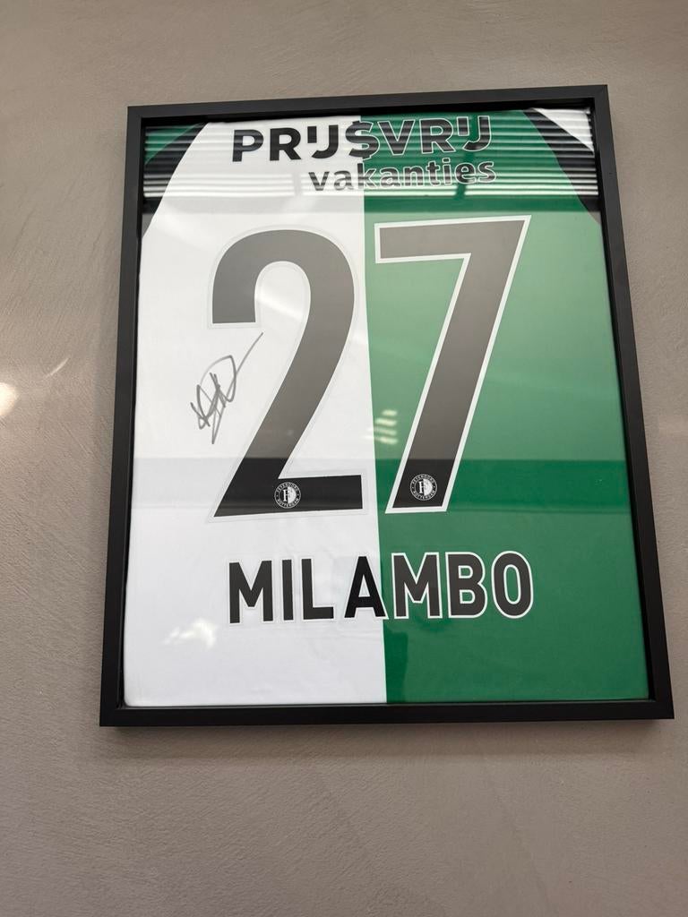 Antoni Milambo gesigneerd Feyenoord shirt, Verzamelen, Sportartikelen en Voetbal, Ophalen of Verzenden, Nieuw, Feyenoord, Shirt