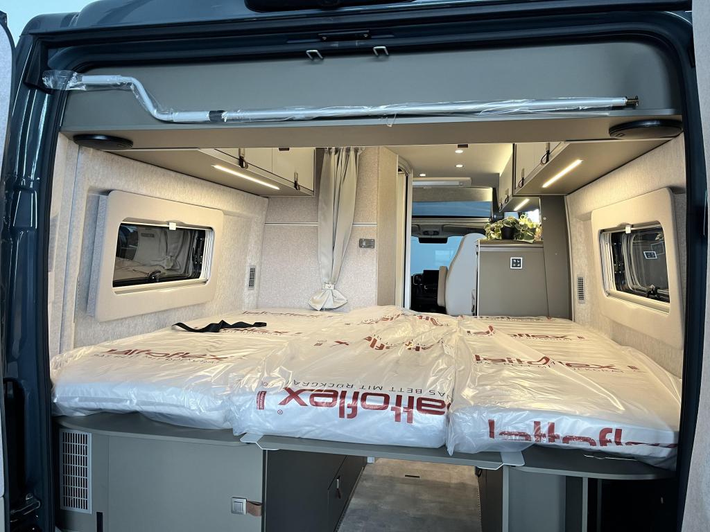 Hymer Yellowstone , Nieuw. bj 2024 / kenteken 2025, Automaat, Buscamper of Camperbus, Ringverwarming, Fiat