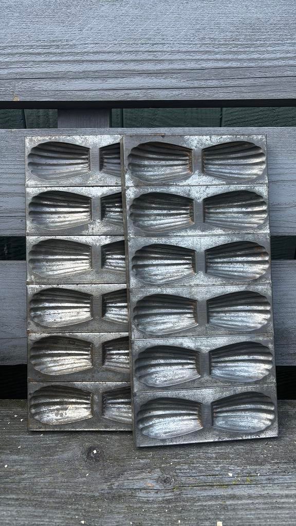 2 madeleine bakvormen vintage brocante, Ophalen of Verzenden