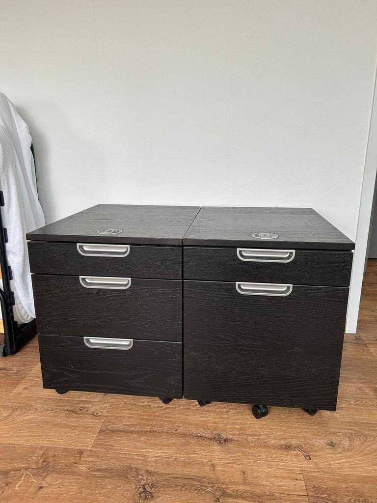 IKEA Bureau Kastjes met Lades, Wieltjes en Slot, Ophalen, Gebruikt, 50 tot 100 cm, 3 of 4 laden