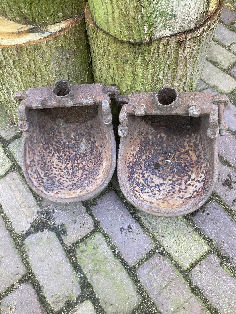 Orginele vintage, drinkbak , gietijzer 10 euro per stuk, Tuin en Terras, Tuinwanddecoratie, Ophalen, Gebruikt