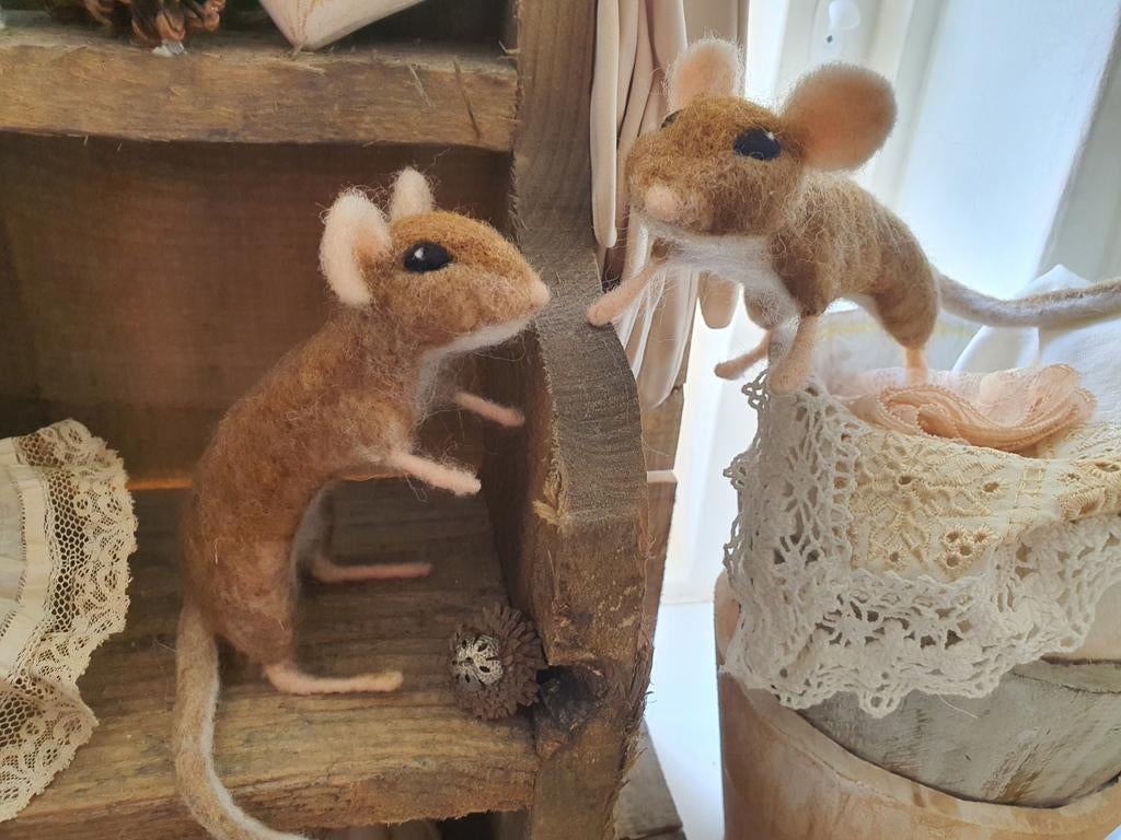 Mooie genaaldvilte muisjes in bruin handgemaakt!, Ophalen of Verzenden, Nieuw